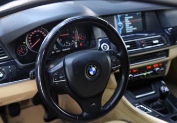 BMW Seria 5 F10-F11 Touring 520d 184KM 2012 BMW Seria 5 Kombi_HAK_Skory_Podgrzewane fotele_Nawigacja_ 2.0 Diesel 184KM, zdjęcie 13