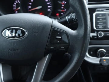 Kia Rio III Sedan Facelifting 1.2 DOHC CVVT 84KM 2016 Kia Rio 1.25 CVVT, Salon Polska, Serwis ASO, GAZ, zdjęcie 17