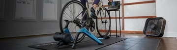 TRENAŻER DO ROWERÓW SZOSOWYCH MAGNETYCZNY TACX BOOST Tacx Boost KOMPAKTOWY