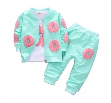 милый спортивный костюм с футболкой четырех цветов