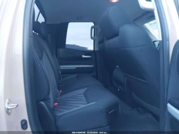 Toyota Tundra II 2018 Toyota Tundra SR5 V8 2018 5.7l 5.7 Benzyna 381KM, zdjęcie 13