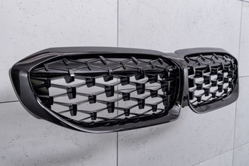 BMW 3 SERIES G21 2018+ ПЕРЕДНЯЯ РЕШЕТКА DIAMOND BLACK С УДАЛЕНИЕМ KIDNEY GLAY С КАМЕРОЙ