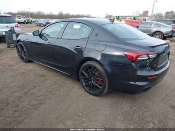 Maserati Ghibli III 2023 Maserati Ghibli Modena Q4 2023 3.0l 3.0 Benzyna 424KM, zdjęcie 3