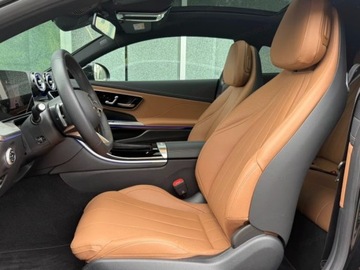 Mercedes CLE Coupe 2.0 300 258KM 2025 MERCEDES-BENZ CLE 300 4-Matic AMG Line 2.0 (258KM) 2025, zdjęcie 3