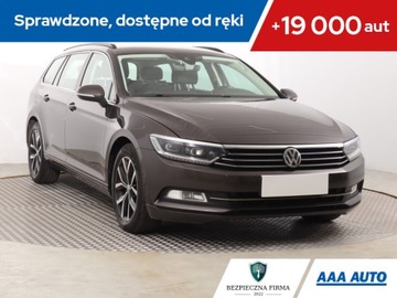 Volkswagen Passat B8 Variant 2.0 TDI 150KM 2015 VW Passat 2.0 TDI, Salon Polska, Serwis ASO