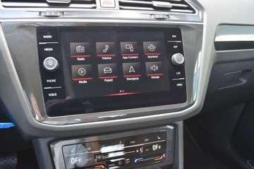 Volkswagen Tiguan II SUV Facelifting 2.0 TDI 200KM 2022 Volkswagen Tiguan 2.0 TDI 200KM 4x4 Elegance DSG MatrixACCSkoraKameraVAT23, zdjęcie 17
