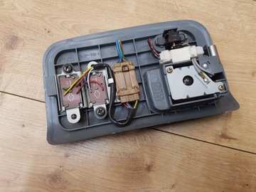 LAMPA OSVĚTLENÍ INTERIÉR NISSAN ALMERA N15