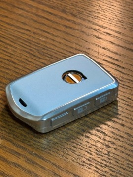 Брелок для ключей VOLVO S60 S90 V60 V90 XC40 XC60 XC90 C40 C30 alu белый