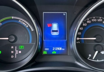 Toyota Auris II Touring Sports Facelifting 1.8 Hybrid 136KM 2016 Toyota Auris salon Polska, Podgrzewane fotele, Kamera 1.8 Hybryda 136KM, zdjęcie 11