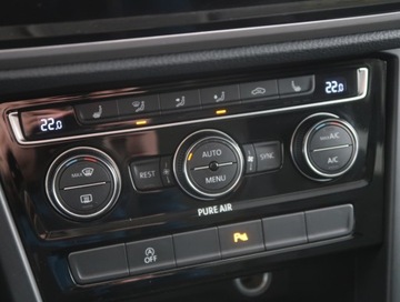 Volkswagen Touran III 2.0 TDI 150KM 2015 VW Touran 2.0 TDI, Skóra, Navi, Klima, zdjęcie 11