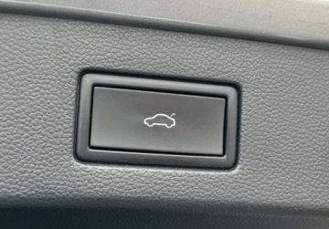 Volkswagen Arteon Fastback Facelifting 2.0 TSI 190KM 2021 Volkswagen Arteon Shooting Brake R-Line Pakiety, Podgrzewane 4 fotele, AC, zdjęcie 10