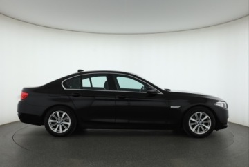 BMW Seria 5 F10-F11 Limuzyna Facelifting 520d 190KM 2015 BMW 5 520d, 187 KM, Xenon, Bi-Xenon, Klima, zdjęcie 5