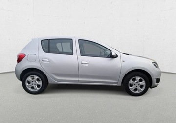 Dacia Sandero II Hatchback 5d TCe  90KM 2015 Dacia Sandero BDB stan - klima - hak - tempomat - czujniki z tylu Benzyna, zdjęcie 3