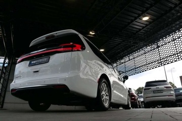 Chrysler Pacifica II 3.6 V6 291KM 2023 Chrysler Pacifica 18tys.km TouringL Polift Pentastar 3.6L V6 7os. 291KM St, zdjęcie 38