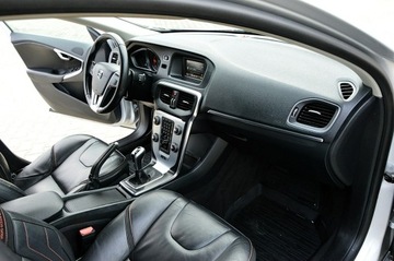 Volvo V40 II Hatchback Facelifting 2.0 D2 120KM 2016 Volvo V40 LiFT Full Led Ocean Race Ledy Digital, zdjęcie 27