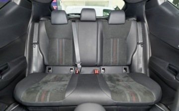 Toyota C-HR I Crossover Facelifting 2.0 Hybrid Dynamic Force 184KM 2023 Toyota C-HR 2.0 Hybrid GR Sport 2.0 Hybryda 184KM, zdjęcie 13