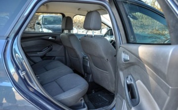 Ford Focus III Kombi 1.0 EcoBoost 125KM 2013 Ford Focus SW 2013 r. Benzyna 125KM, zdjęcie 11