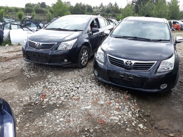 Toyota Avensis T27 belka sanki kołyska przód