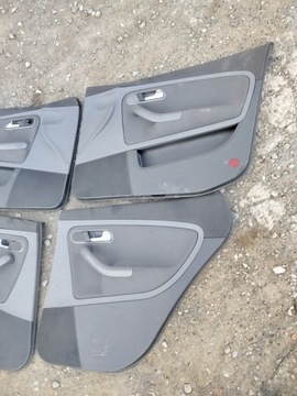 SEAT CORDOBA ОБИВКА БОКОВОЙ ДВЕРИ