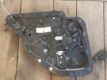 MERCEDES TŘÍDA E W213 15- ZVEDÁK OKNO DVEŘE LEVÝ ZADNÍ KPL. PANEL