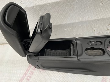 PODŁOKIETNIK TUNEL ŚRODKOWY MINI CLUBMAN F54