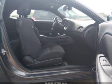 Dodge Challenger III 2022 Dodge Challenger gt, 2022r., 3.6L 3.6 Benzyna 303KM, zdjęcie 8
