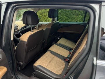 Opel Zafira C Tourer 1.4 Turbo ECOTEC 140KM 2012 Opel Zafira 1.4 Benz Bezwypadkowy Ladne alufelgi 1.4 Benzyna 140KM, zdjęcie 21