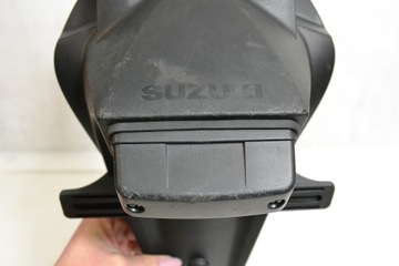 ogon błotnik mocowanie tablicy Suzuki GSXS 1000 15