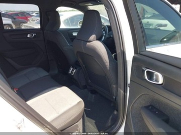 Volvo XC40 2025 Volvo XC 40 B5 Core Bright Theme 2025 2.0l 2.0 Benzyna 247KM, zdjęcie 11