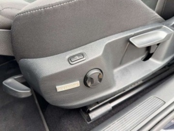 Volkswagen Golf VII Hatchback 3d Facelifting 1.5 TSI BMT 130KM 2019 Volkswagen Golf 1.5 TSI 130KM Manual Serwis ASO Ambiente 1.5 Benzyna, zdjęcie 11