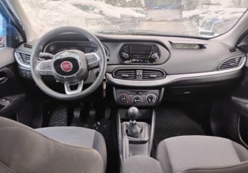 Fiat Tipo II Sedan 1.4 95KM 2020 Fiat Tipo 2020r, Salon Polska. 1.4 LPG. Uszkodzony lewy przod i tyl. 1.4, zdjęcie 5