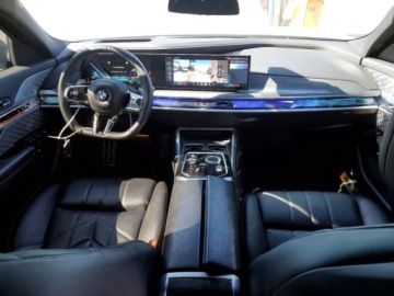 BMW Seria 7 G70 2023 BMW Seria 7 760xi 2023 4.4 Benzyna 536KM, zdjęcie 8
