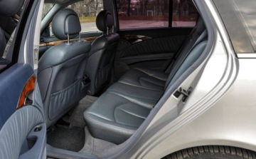 Mercedes Klasa E W211 Kombi S211 3.5 4Matic 272KM 2005 Mercedes-Benz Klasa E 3,5 (272KM) 4-Matic 3.5 Benzyna 272KM, zdjęcie 7