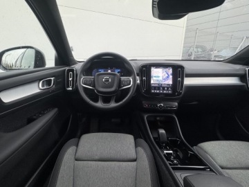 Volvo XC40 Crossover Facelifting 2.0 B4 197KM 2025 Volvo XC 40 B4 B Plus Black Edition | Harman Kardo, zdjęcie 22