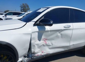 Mercedes GLC C253 2021 Mercedes-Benz GLC 2021, 2.0L, 4x4, COUPE, od ubezpieczalni 2.0 Benzyna, zdjęcie 5