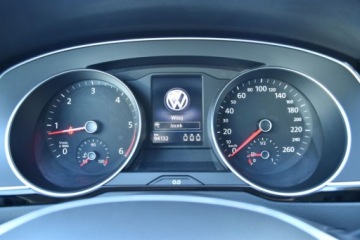 Volkswagen Passat B8 Limousine 2.0 TDI BlueMotion SCR 190KM 2019 Volkswagen Passat SalonPL 190KM DSG TDI HighlineSkoraACCNavi18Business ASO, zdjęcie 12