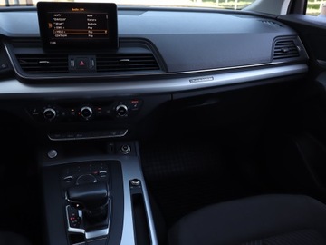 Audi Q5 II SUV 2.0 TDI 163KM 2018 Audi Q5 2.0 TDI, Serwis ASO, 4X4, Automat, Klima, zdjęcie 7