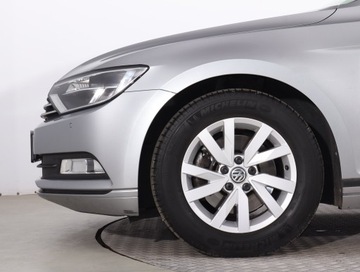 Volkswagen Passat B8 Limousine 1.4 TSI BlueMotion Technology 125KM 2018 VW Passat 1.4 TSI, Salon Polska, Klima, zdjęcie 13