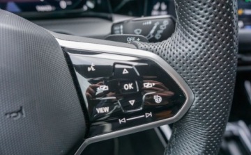 Volkswagen Golf VIII Variant 1.5 eTSI 150KM 2023 Volkswagen Golf Volkswagen Golf 1.5 eTSI MHEV R-Line DSG 1.5 Benzyna 150KM, zdjęcie 12