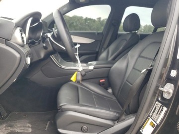 Mercedes GLC C253 2021 Mercedes-Benz GLC 300 2021 2.0l 2.0 Benzyna 255KM, zdjęcie 7
