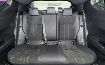 Toyota C-HR I Crossover Facelifting 2.0 Hybrid Dynamic Force 184KM 2023 Toyota C-HR 2.0 C-HR GR Sport 2.0 Hybryda 184KM, zdjęcie 17