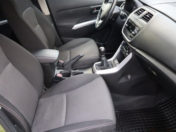 Suzuki SX4 I Sedan 1.6 VVT 120KM 2013 Suzuki SX4 S-Cross 1.6 VVT, Salon Polska, zdjęcie 8
