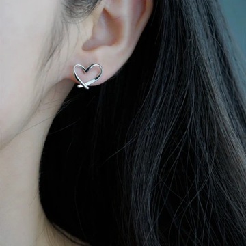 Корейские модные зажимы для ушей в форме сердца для женщин, силиконовые серьги без P