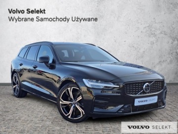 Volvo V60 II  Kombi Facelifting 2.0 B4 B 197KM 2024 Volvo V60 FV23 Plus Dark B4 197KM ACC BLIS 360 Har, zdjęcie 2