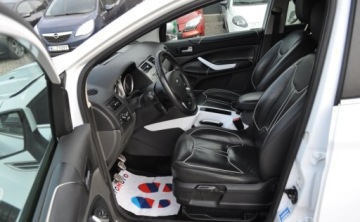 Ford Kuga I 2.0 Duratorq TDCi 140KM 2011 Ford Kuga 2.0 TDCI INDIVIDUAL 4x4 Skora Grz. fotele 2.0 Diesel 140KM, zdjęcie 12