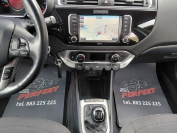 Kia Rio III Sedan Facelifting 1.4 DOHC CVVT 109KM 2016 Kia Rio Navi Kamera Klimatronik Sensor Podgrzewana kierownica PDC Alu 1.4, zdjęcie 19