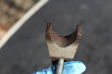 КРЕПЛЕНИЕ РУЧКИ ЛОВУШКА ВПРЫСКА COROLLA VERSO II D-CAT 2.2 D4D 2AD