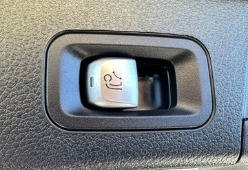 Mercedes Klasa C W205 2017 Mercedes C 180 LED,Navi,PDC,Serwis,Gwarancja, zdjęcie 30