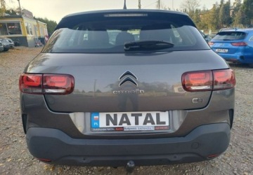 Citroen C4 Cactus Crossover Facelifting 1.2 PureTech 110KM 2018 Citroen C4 Cactus Bogate wyposazenieZarejestrowany 1.2 Benzyna 110KM, zdjęcie 2