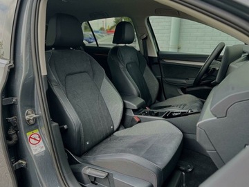 Volkswagen Golf VIII Variant 1.5 eTSI 150KM 2024 Volkswagen Golf 1.5 Benzyna 150KM, zdjęcie 18